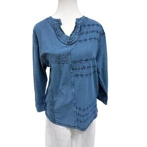 NEW TRU LUXE women's embroidered slub knit top in blue